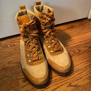 Classic retro sweet, Sezane seude hiking boots 38 💝